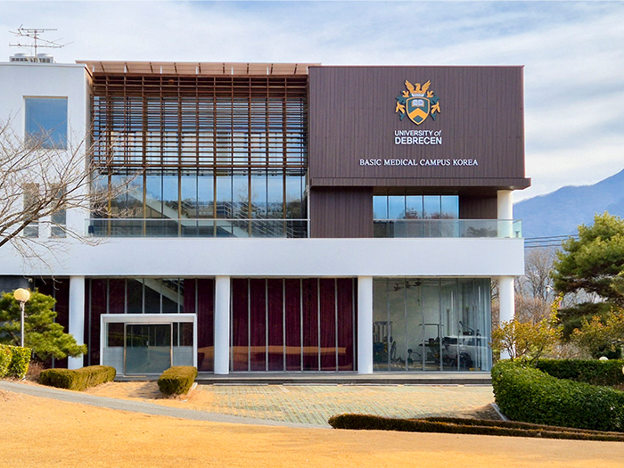 경상남도 거창국제학교 합성목재 N블럭 1.jpg