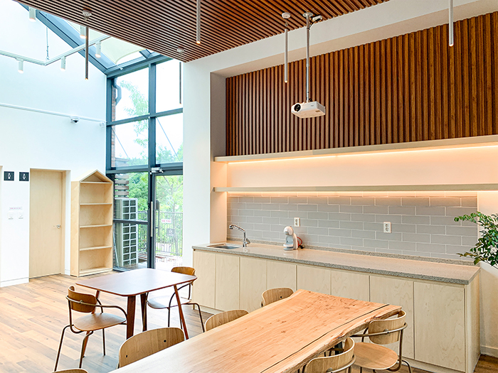 경기도 파주시 '라피아노1단지' 합성목재 루바월 1.jpg