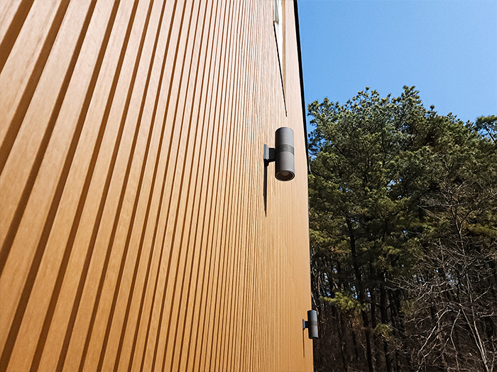 경기도 용인시 김명식아트센터 합성목재 N블럭 3.jpg