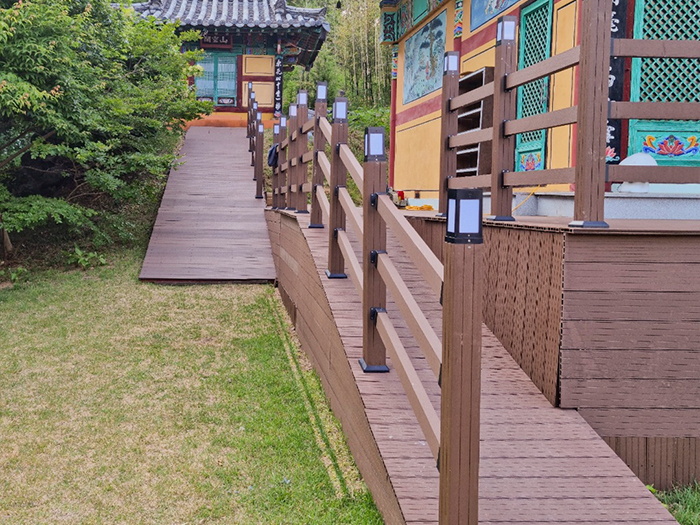 경북 구미시 도선사 합성목재 휀스 2.jpg