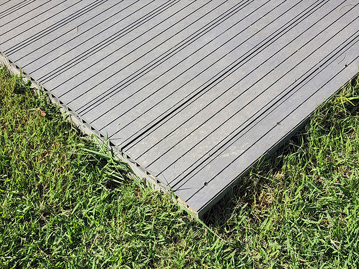 경기도 포천시 벙거 스크린골프장 합성목재 데크 6.JPG