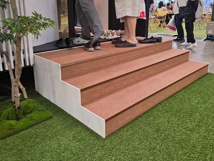 전시장 모델하우스 합성목재 데크 3.jpg